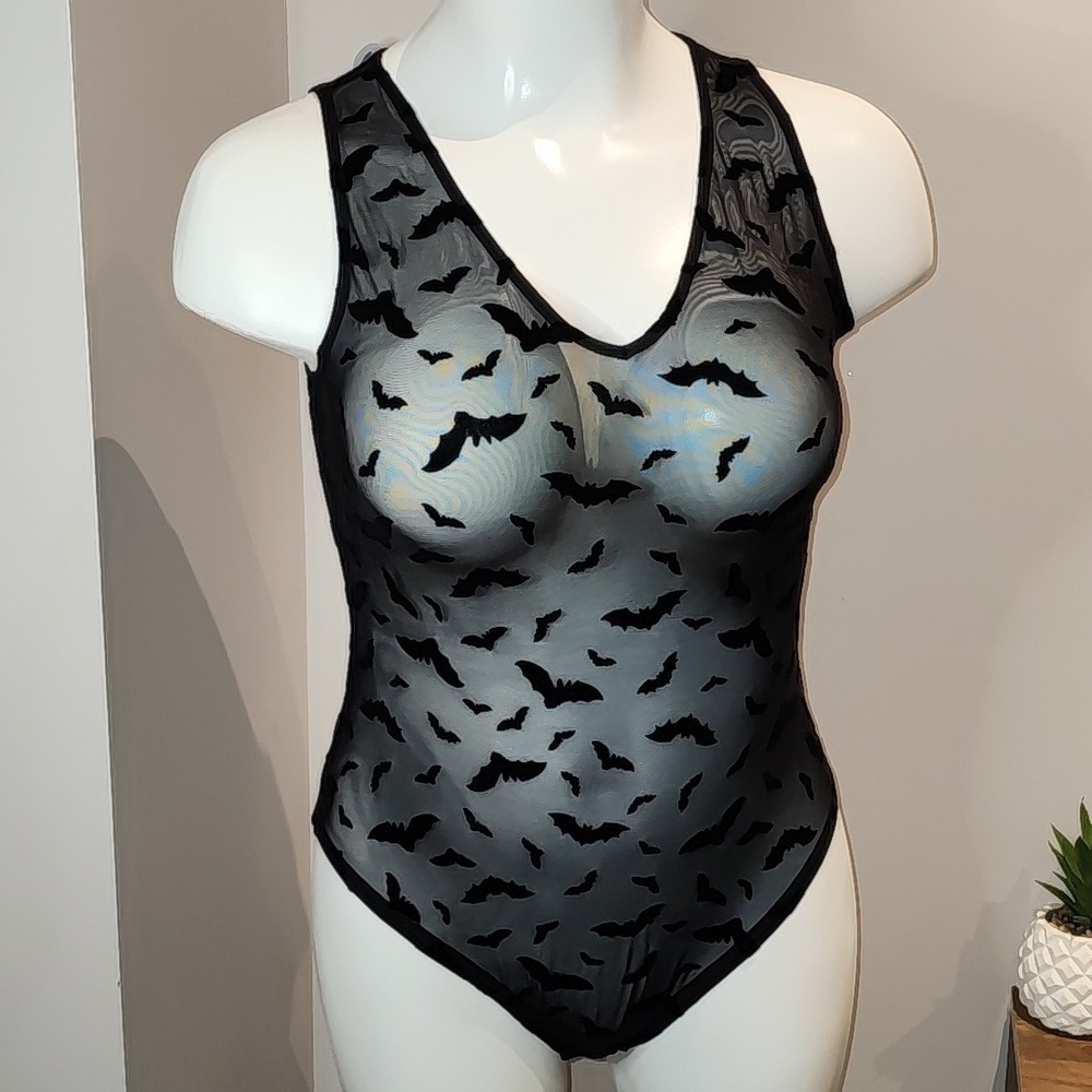 Torrid - Flocked Mesh V-Neck Bodysuit in Black Stormy Bats​​​​​​​​​ - Picture 4 of 16